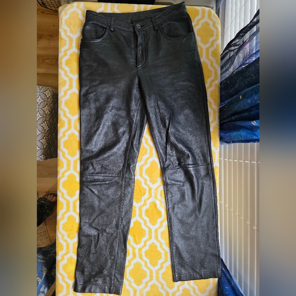 VINTAGE Express Shiny Black Leather Pants
